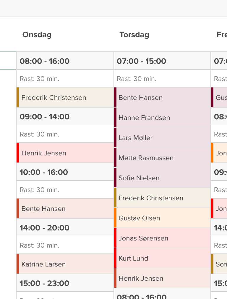Dra och släpp ett pass från tisdag till onsdag i Smartplans schema